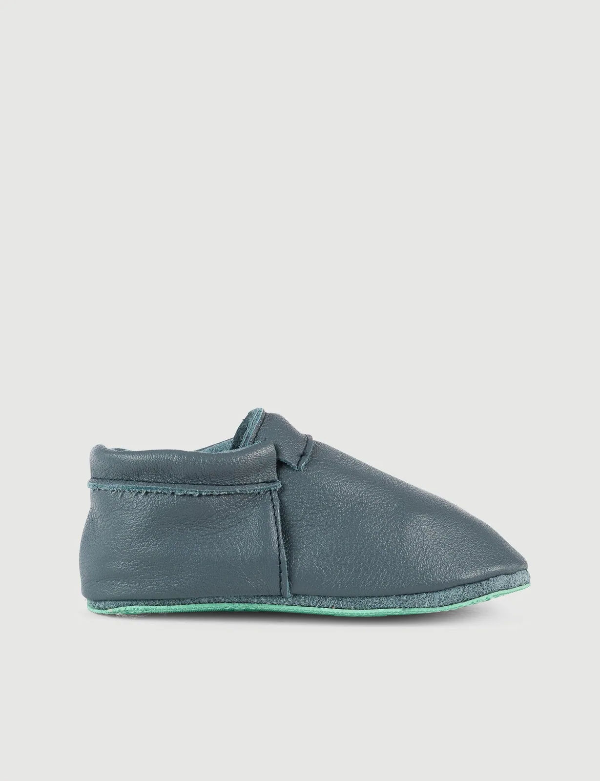 Для первых шагов: мягкие ботиночки SHUU Moccs, тёмно-синие — фото 1 из 4